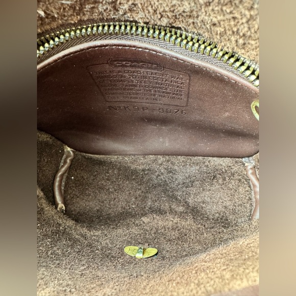 Vintage Coach 1999 9076 Mahogany Leather Companion Flap Bag - Picture 10 of 11